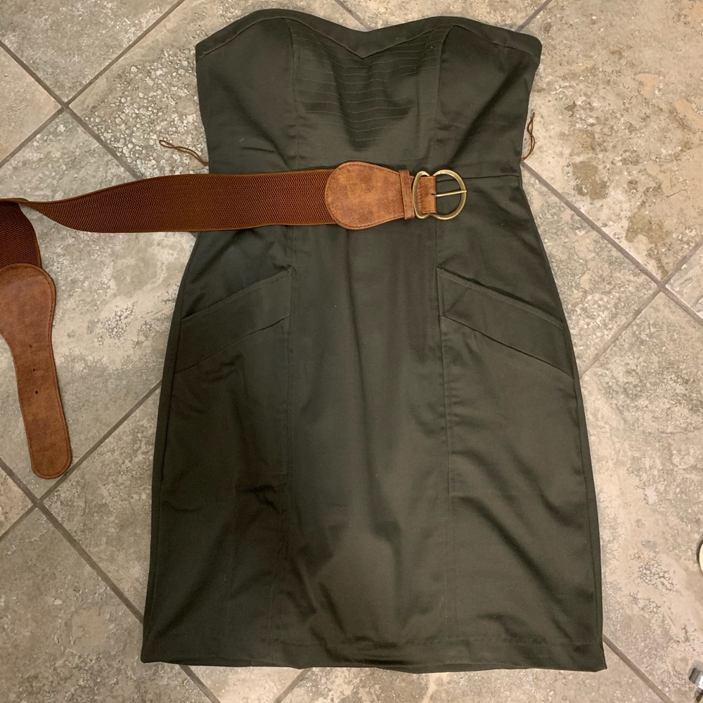Short strapless dress